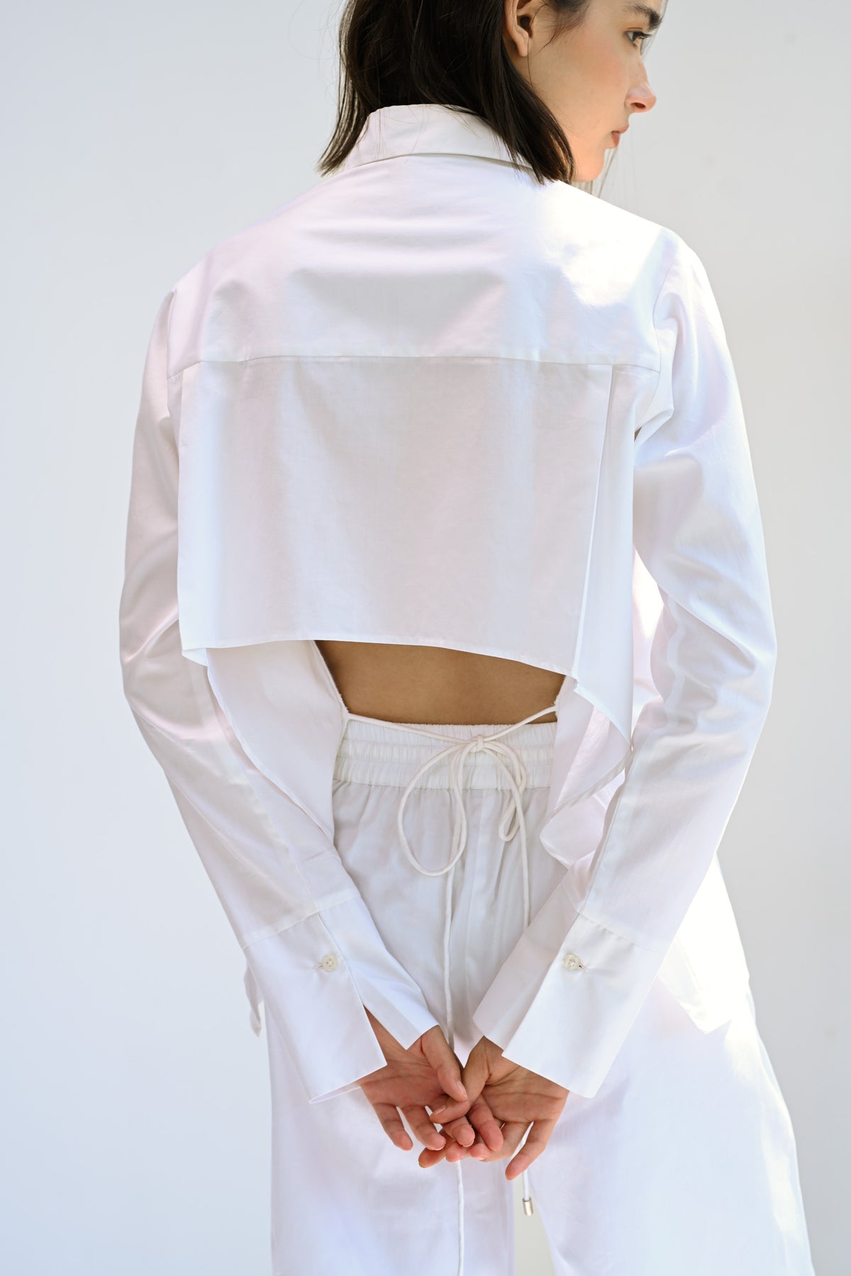 The Flow Backless Shirt